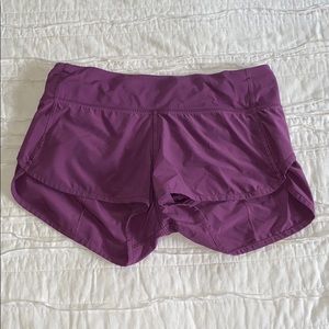 LULULEMON SPEED UP SHORT 2.5